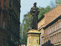 Spomenik fra Andriji Kačiću Miošiću, kipar I. Rendić, podignut 1891. godine, Mesnička ulica, oko 1975. godine